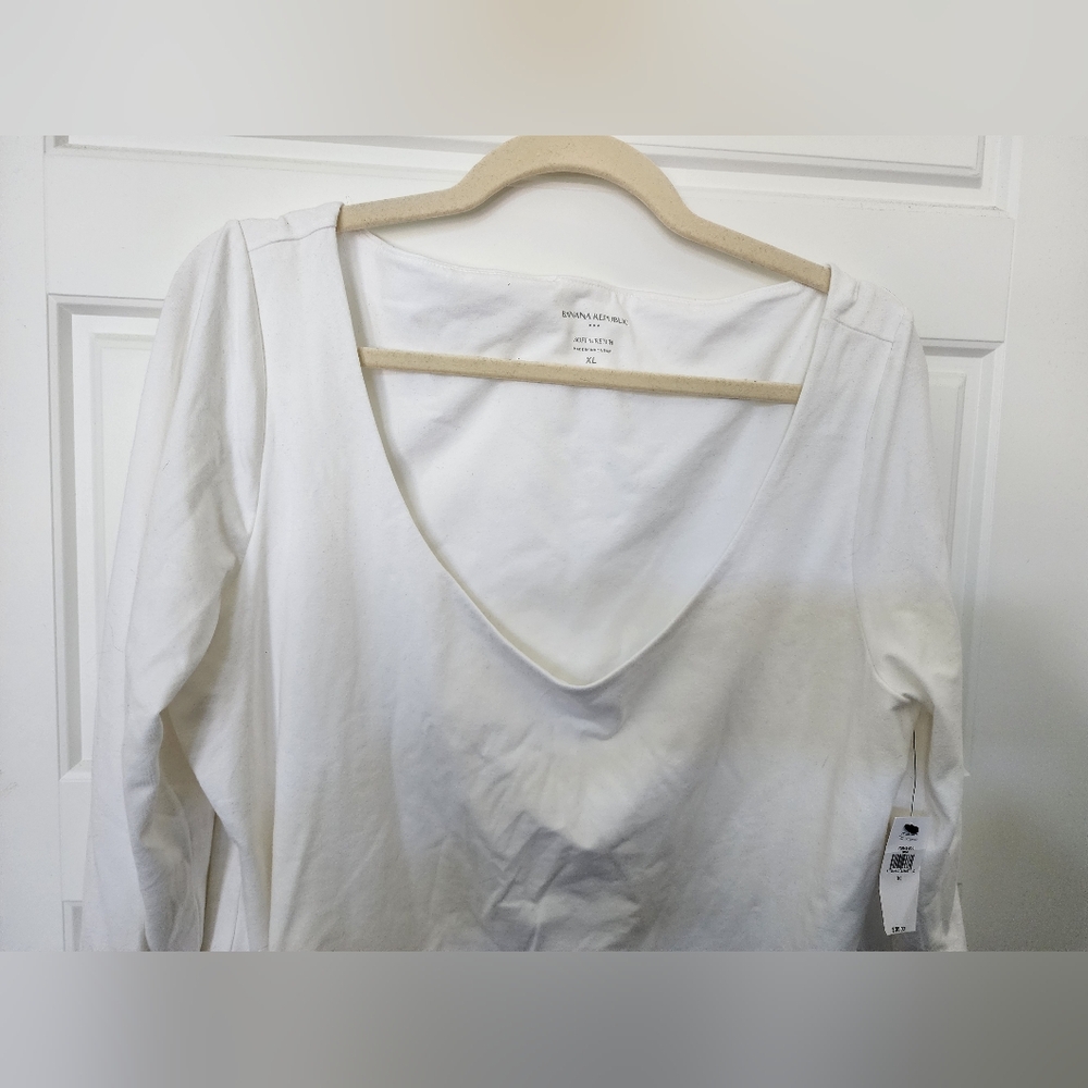 Banana Republic Classic White Long Sleeve Top